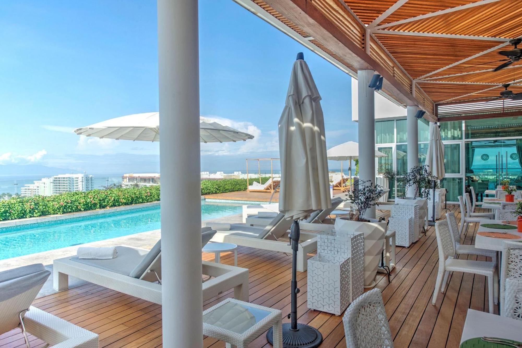נובו ואלארטה The Grand Luxxe Three Bedroom Spa Suite מראה חיצוני תמונה
